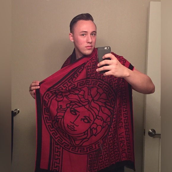 Versace Oversized Red and Black Scarf - Picture 6 of 7